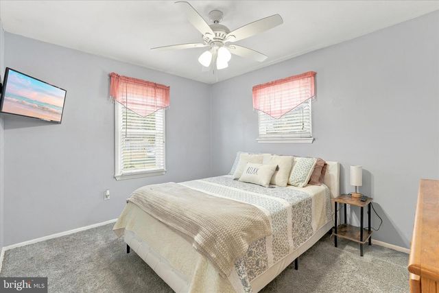 747 CLUBHOUSE DR, Forked River, NJ 08731