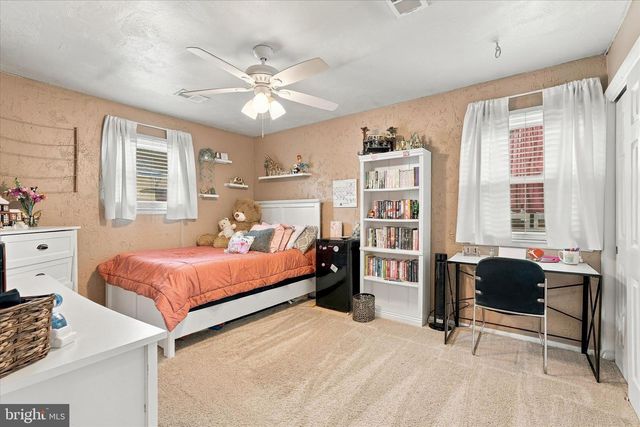 747 CLUBHOUSE DR, Forked River, NJ 08731