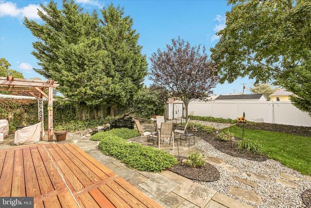 747 CLUBHOUSE DR, Forked River, NJ 08731