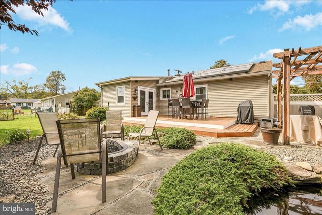 747 CLUBHOUSE DR, Forked River, NJ 08731