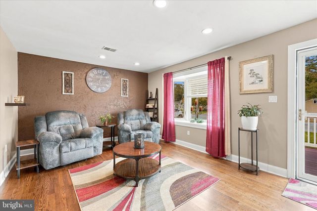 747 CLUBHOUSE DR, Forked River, NJ 08731