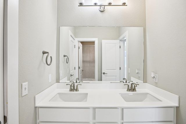 232 Wild Sage LN, Liberty Hill, TX 78642