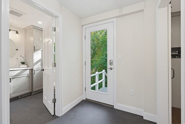 12 Illinois Rd, Tewksbury, MA 01876