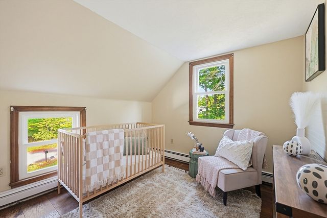 12 Illinois Rd, Tewksbury, MA 01876