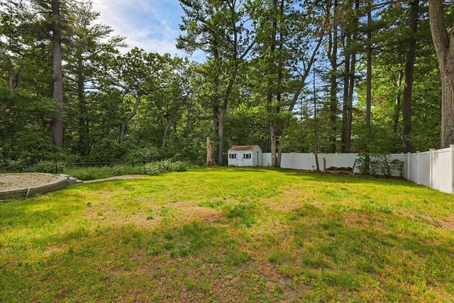 12 Illinois Rd, Tewksbury, MA 01876