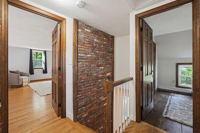 12 Illinois Rd, Tewksbury, MA 01876