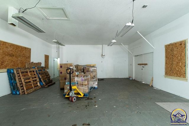 1435 SE Madison ST, Topeka, KS 66607