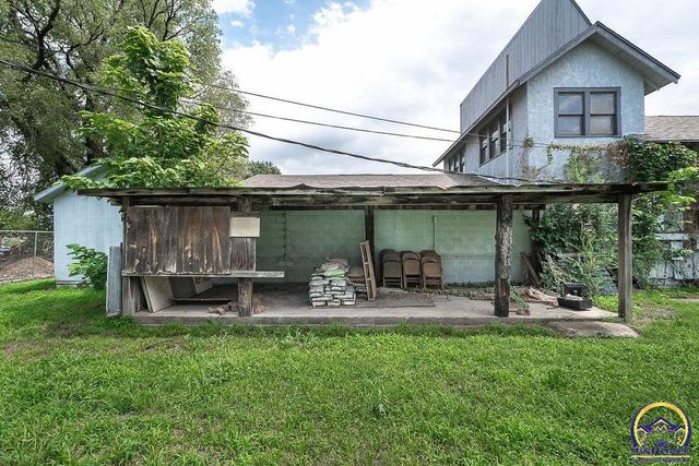 1435 SE Madison ST, Topeka, KS 66607