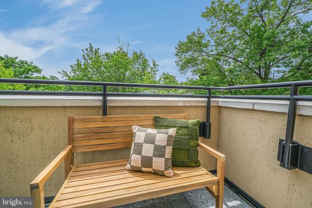 2907 NEWARK ST NW, Washington, DC 20008