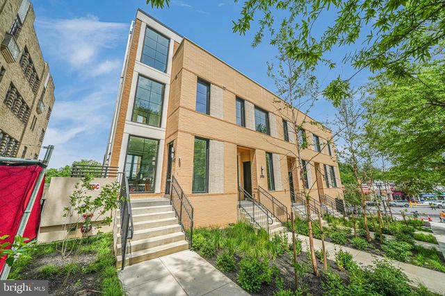 2907 NEWARK ST NW, Washington, DC 20008