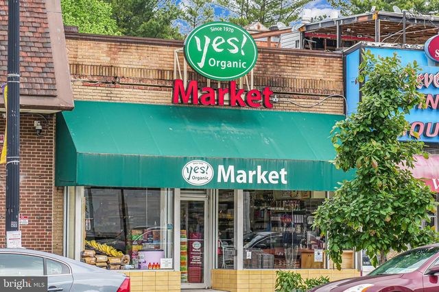 2907 NEWARK ST NW, Washington, DC 20008