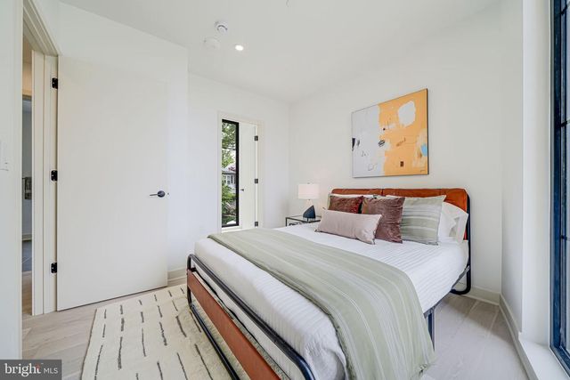 2907 NEWARK ST NW, Washington, DC 20008