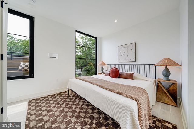 2907 NEWARK ST NW, Washington, DC 20008