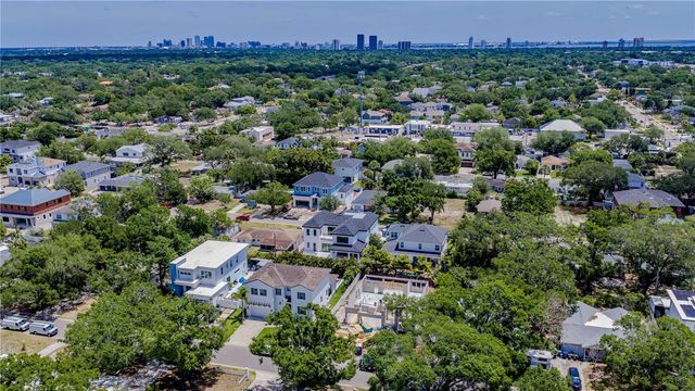 3618 S GARDENIA AVENUE, Tampa, FL 33629