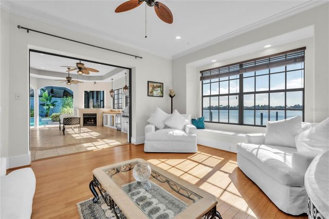 805 3RD STREET E, Palmetto, FL 34221