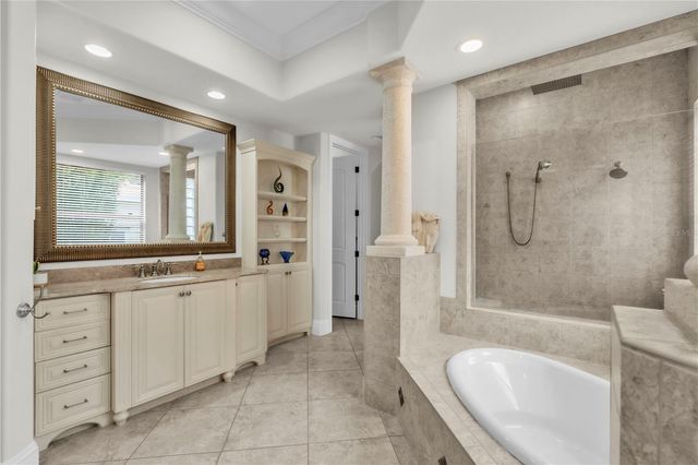 805 3RD STREET E, Palmetto, FL 34221