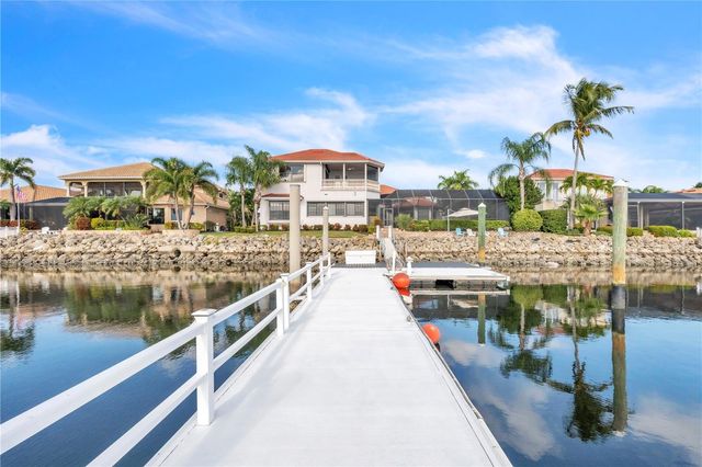 805 3RD STREET E, Palmetto, FL 34221