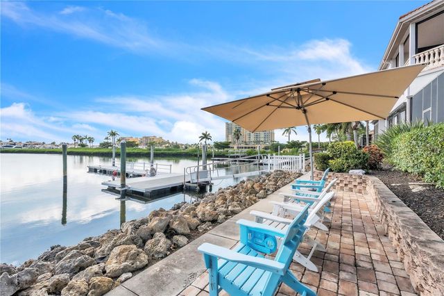 805 3RD STREET E, Palmetto, FL 34221