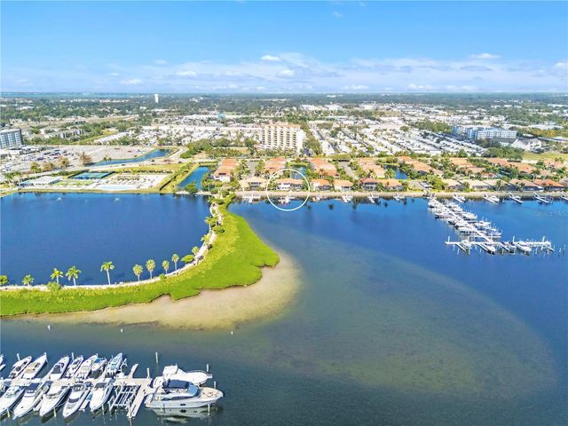 805 3RD STREET E, Palmetto, FL 34221