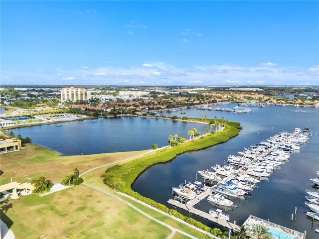 805 3RD STREET E, Palmetto, FL 34221