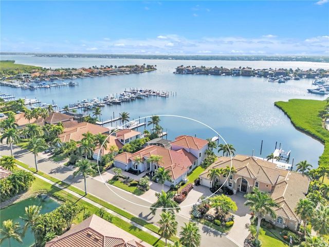 805 3RD STREET E, Palmetto, FL 34221