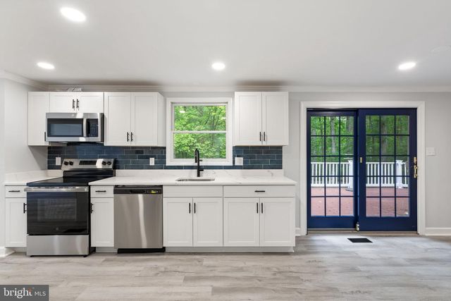 8260 ERIKA DR, Manassas, VA 20112