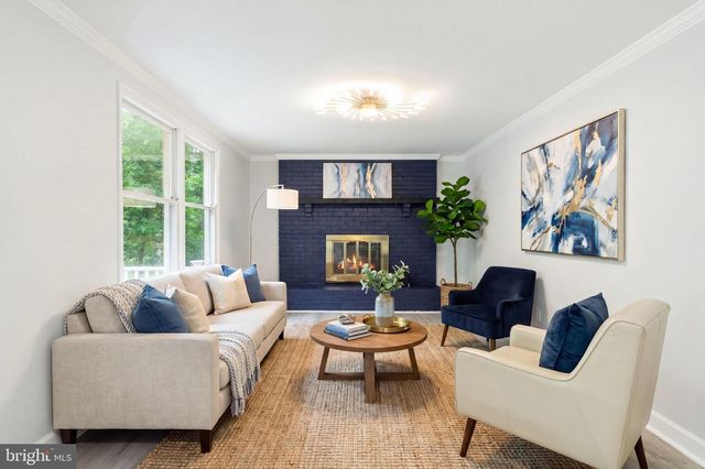 8260 ERIKA DR, Manassas, VA 20112