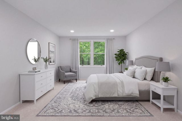 8260 ERIKA DR, Manassas, VA 20112