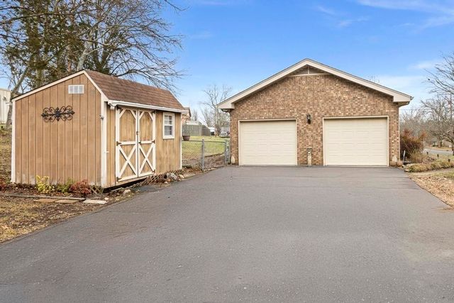 703 Lucien Dr, Goodlettsville, TN 37072