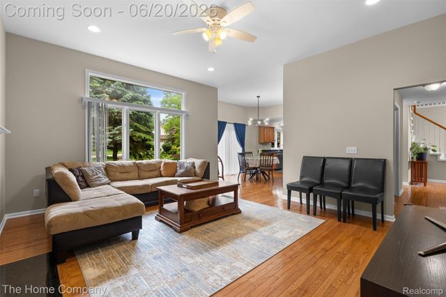 41278 Scarborough Lane, Novi, MI 48375