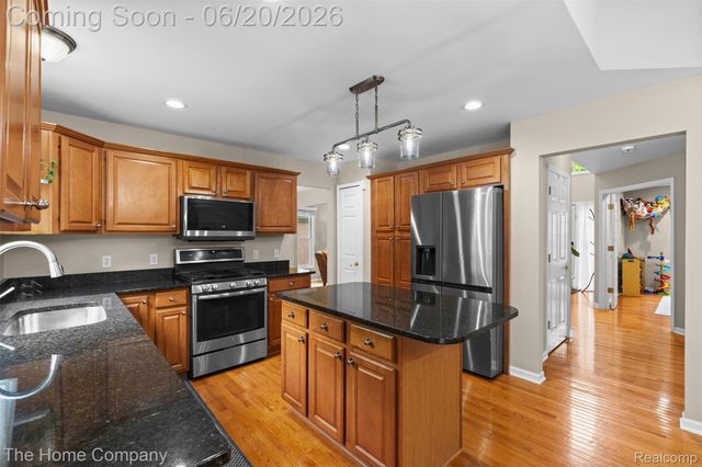 41278 Scarborough Lane, Novi, MI 48375