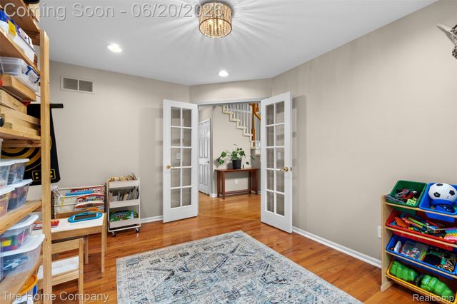 41278 Scarborough Lane, Novi, MI 48375