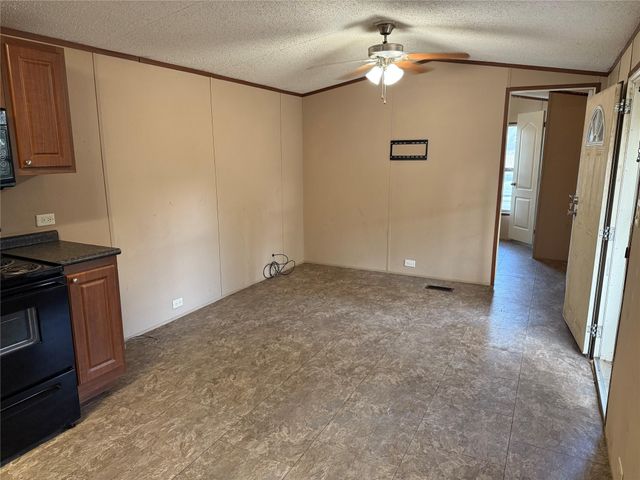 3708 Commerce St Cr, Damon, TX 77430