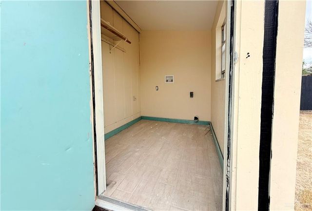 615 W Citrus Street, San Juan, TX 78589