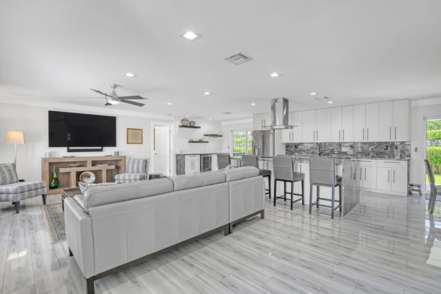 1191 BIMINI Lane, Singer Island, FL 33404