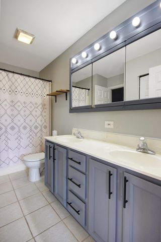 8109 Victoria Place, Crown Point, IN 46307