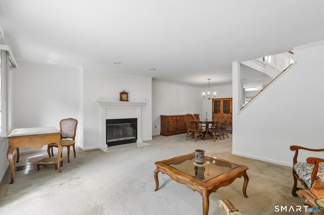 11 Boulevard Drive 10-45, Danbury, CT 06810