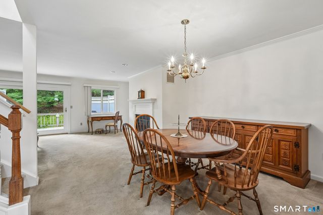 11 Boulevard Drive 10-45, Danbury, CT 06810