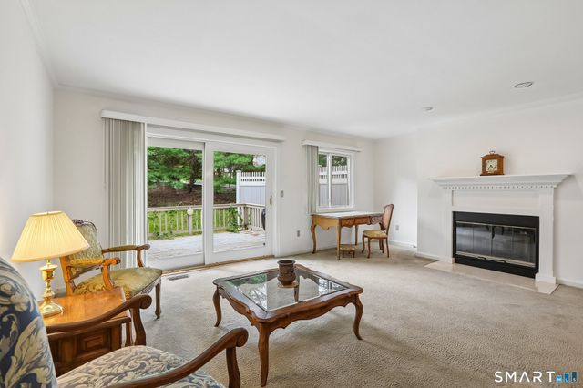 11 Boulevard Drive 10-45, Danbury, CT 06810