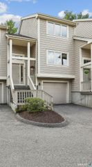 11 Boulevard Drive 10-45, Danbury, CT 06810