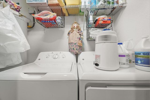 5527 PALMER CIRCLE 205, Bradenton, FL 34211