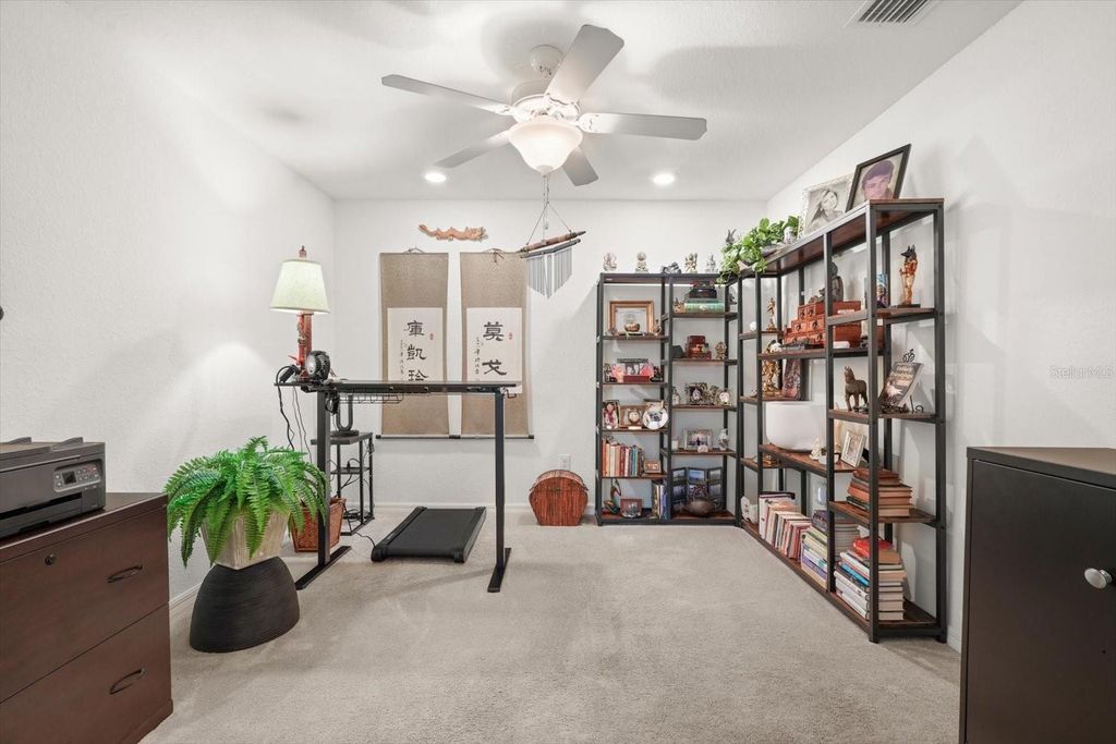 Image 25 of property listing at 5527 PALMER CIRCLE 205, Bradenton, FL 34211