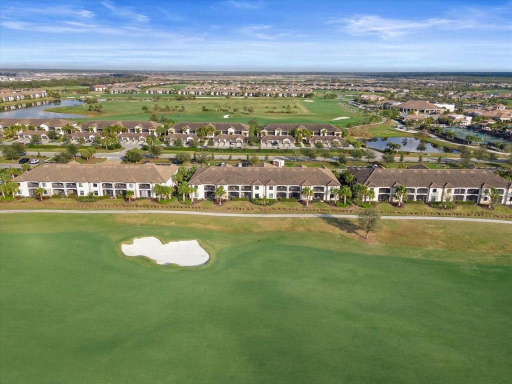 Image 29 of property listing at 5527 PALMER CIRCLE 205, Bradenton, FL 34211