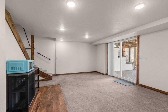 201 LAKESIDE DRIVE, Clintonville, WI 54929
