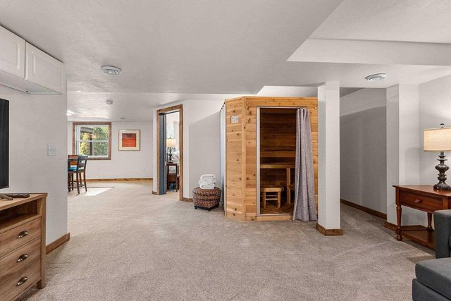 201 LAKESIDE DRIVE, Clintonville, WI 54929