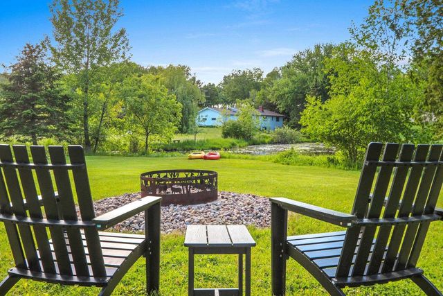 201 LAKESIDE DRIVE, Clintonville, WI 54929
