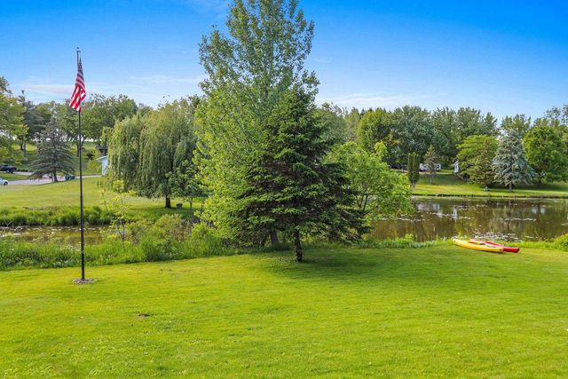 201 LAKESIDE DRIVE, Clintonville, WI 54929