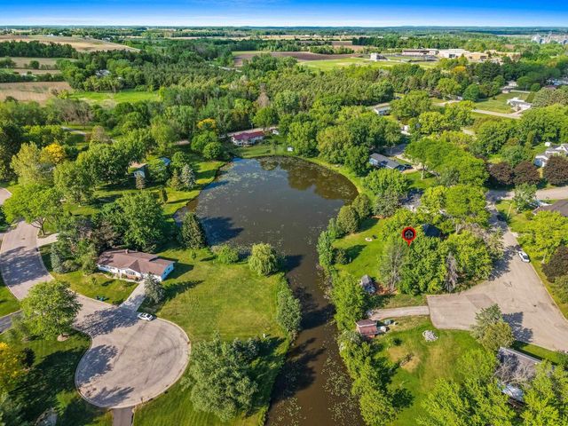 201 LAKESIDE DRIVE, Clintonville, WI 54929