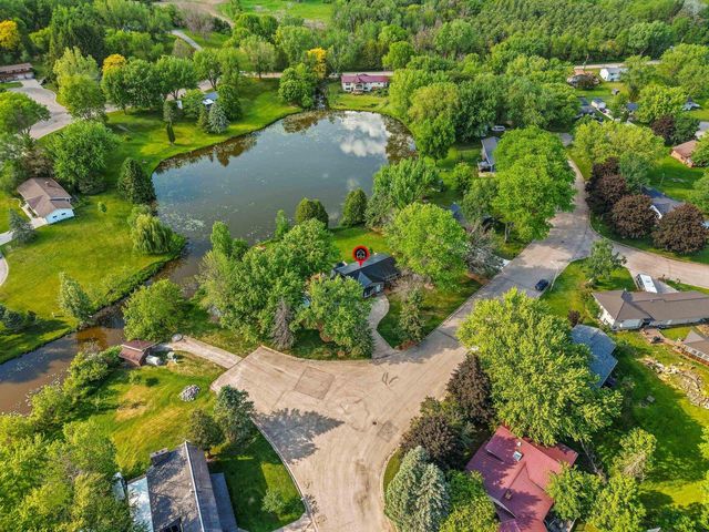 201 LAKESIDE DRIVE, Clintonville, WI 54929