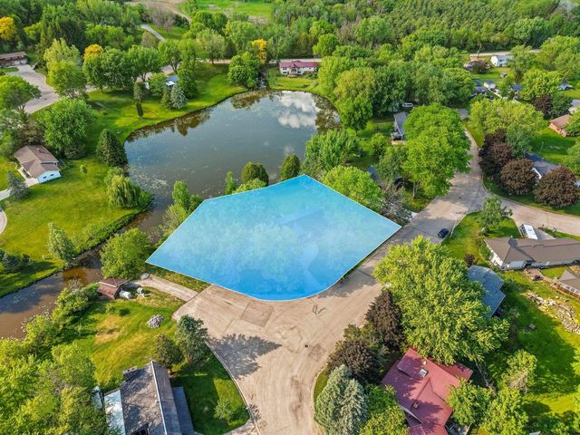 201 LAKESIDE DRIVE, Clintonville, WI 54929